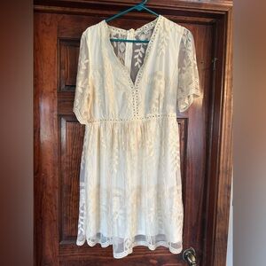 Haute Monde Lace Dress Size L